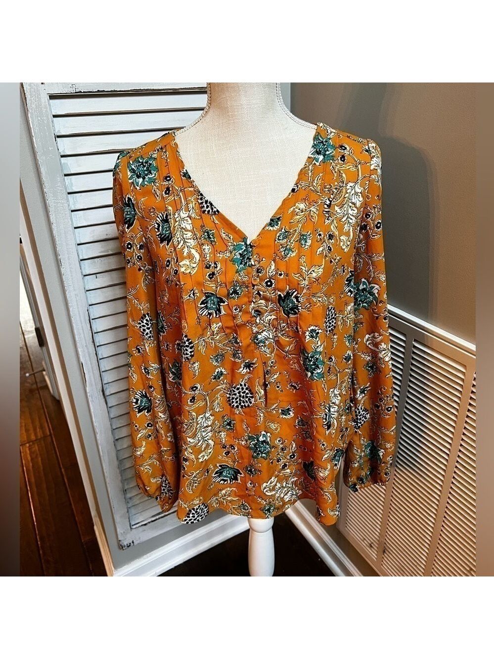 Women’s Cupcake and Cashmere fall yellow floral long sleeve blouse. Size Small